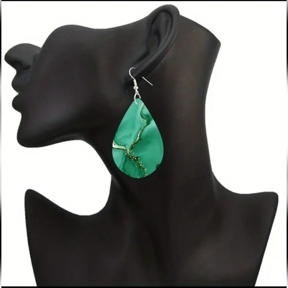 Boho Dangling Wooden Fashion Earrings - Picture 1 of 8